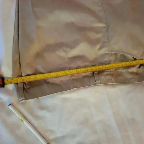 Jones New York  Beige Shorts size 12 cotton - Picture 3 of 9